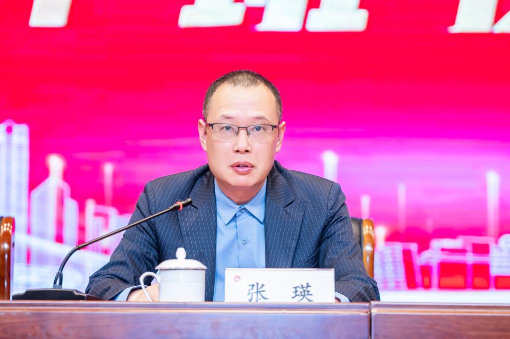 张瑛讲话.jpg